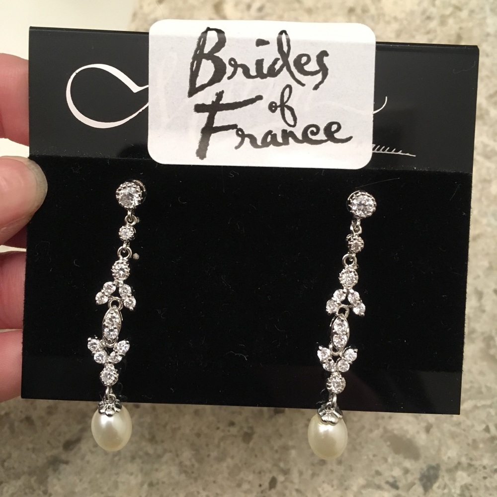 NWT crystal and pearl wedding earrings